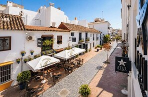 Outdoor dining - Vrbo Property (Estepona)