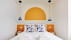 Room - One-Bedroom Superior Apartment - No Elevator (Paris)