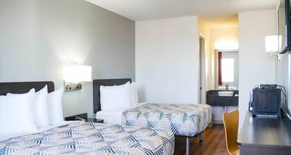 2 Queen Beds|Nsmk,Micfridge