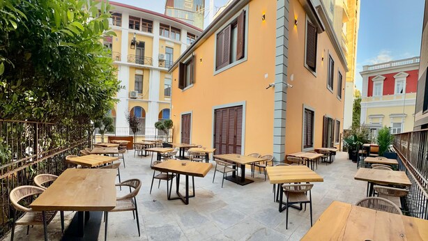 Outdoor dining - Rali Hotel & Restaurant (Tiranë)