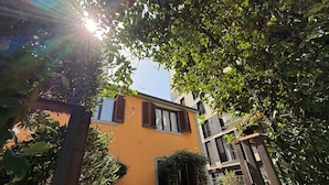 Outdoor dining - Rali Hotel & Restaurant (Tiranë)