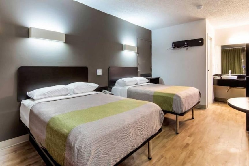 Comfy Full Beds|free Wifi &Parking - LaGrange, GA