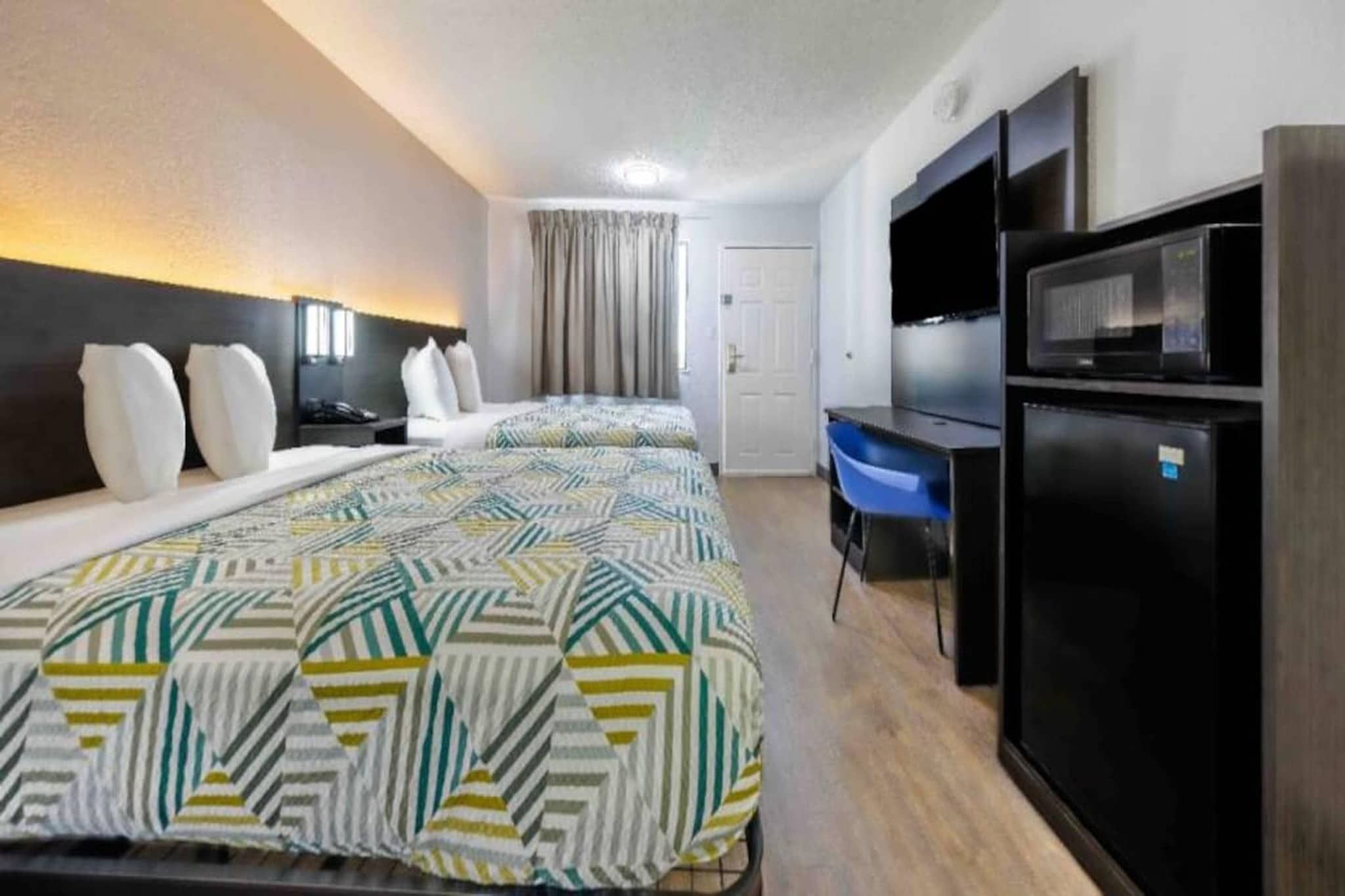 2 Full Beds|mobility|tub|nsmk - Fort Worth, TX