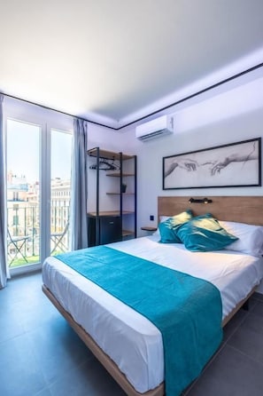 Kamar Double, balkon, pemandangan kota | Wi-Fi gratis