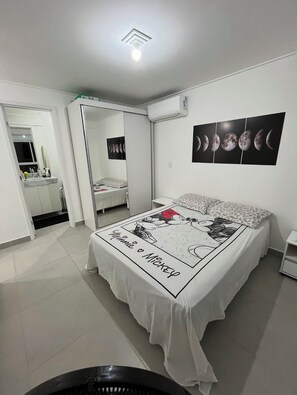 Unclassified image, 3 of 19, button - Vrbo Property (Guarujá)