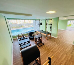 Unclassified image, 4 of 19, button - Vrbo Property (Guarujá)