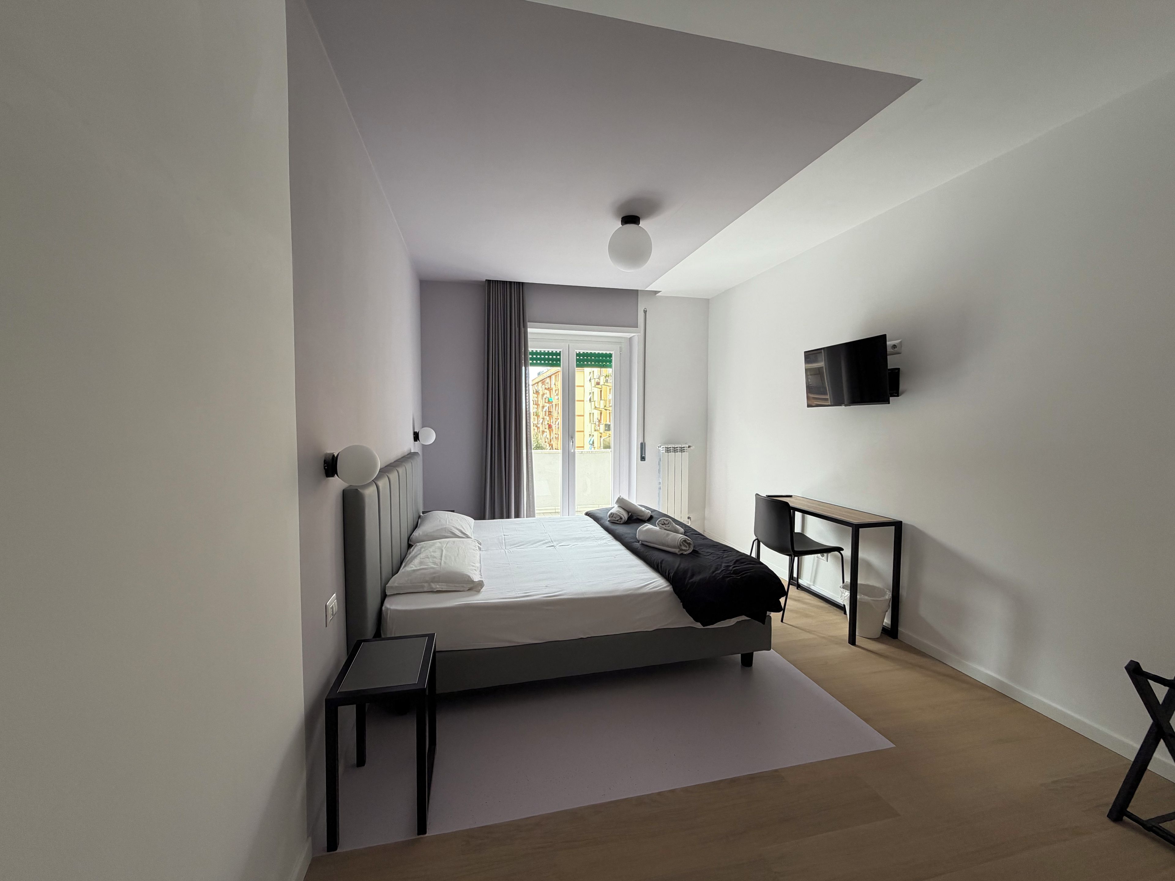 Deluxe Room, Balcony, City View | WiFi (free)