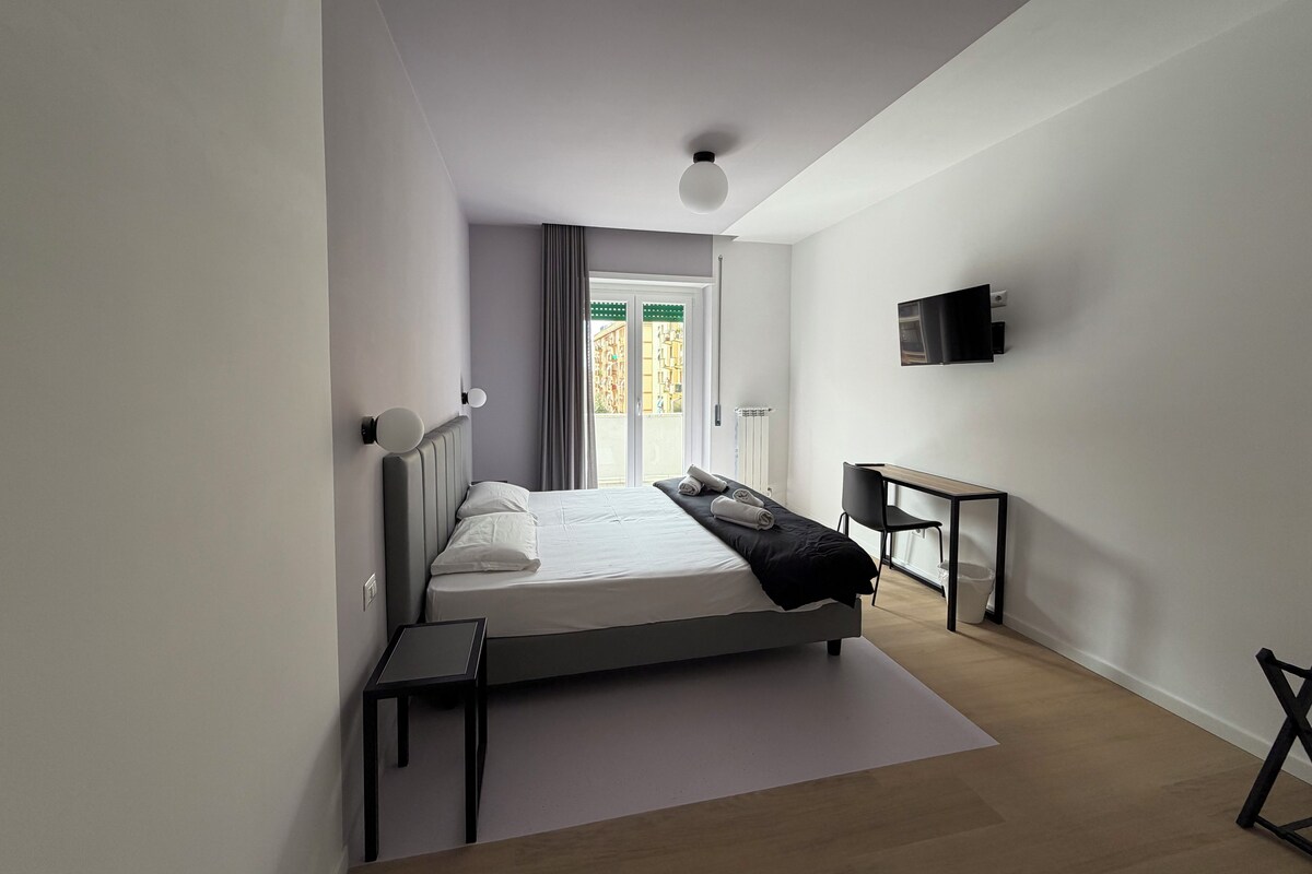 Deluxe Room, Balcony, City View