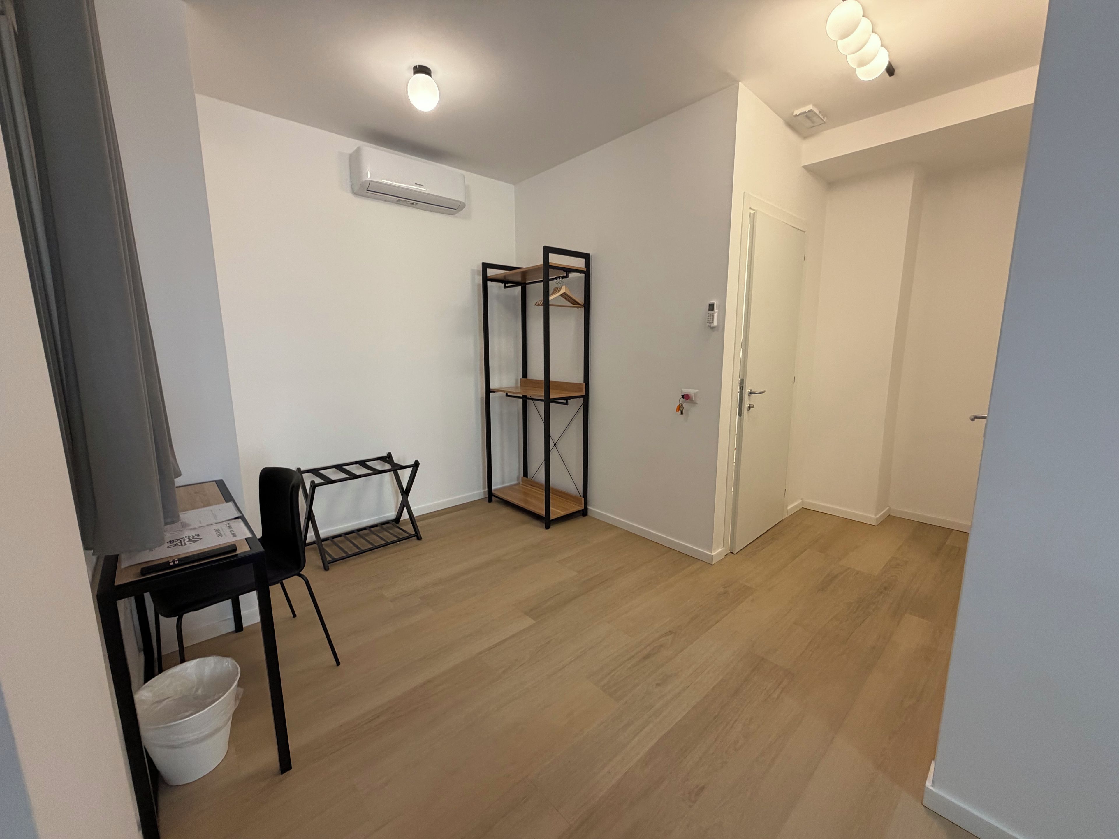 Comfort Room, Courtyard View | Interior
