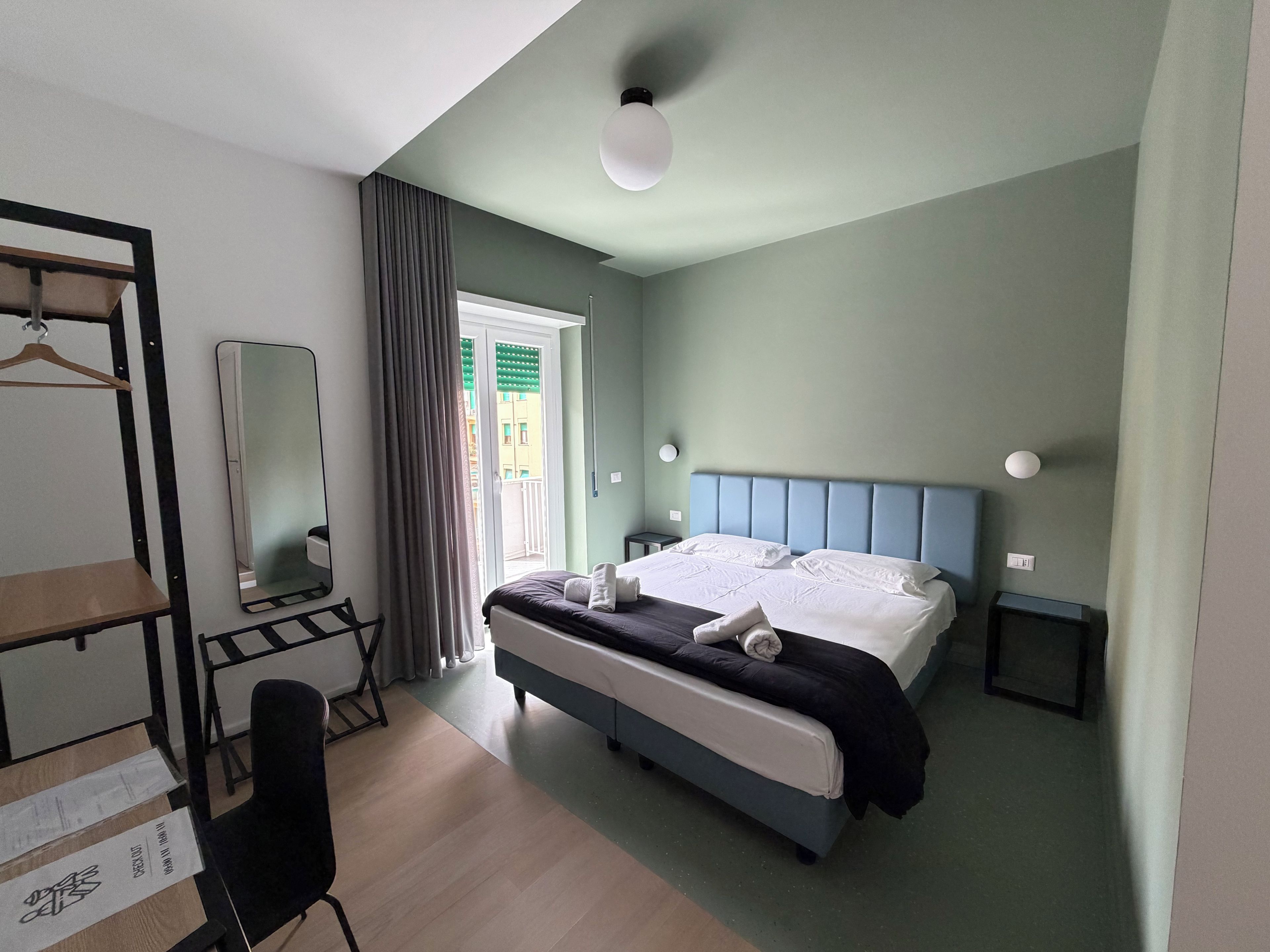 Zimmer, Balkon, Stadtblick | Kostenloses WLAN