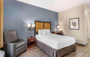 Unclassified image, 3 of 27, button - 1 King Bed|Non-Smoking,Kitchen,Shower (Lisle, IL)