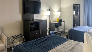 Room - 2 Queen Beds | Non-Smoking, Micfridge (Chillicothe)