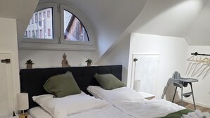 Room - Vrbo Property (Rüdesheim am Rhein)