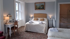 Laptop workspace, free WiFi - Tynte House B&B (Dunlavin)