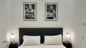 Room - Vrbo Property (Milano)