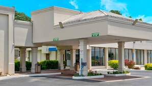 Exterior - 1 King Bed|Premium,Micfridge,Nsmk (Conyers GA)