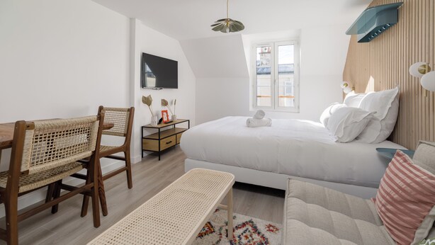 Room - Superior Studio (Paris)