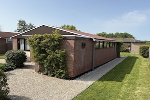Exterior - in the Geestmerambacht bungalow park (Schoorldam)