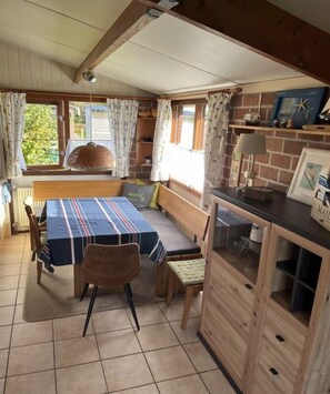 Dining - in the Geestmerambacht bungalow park (Schoorldam)