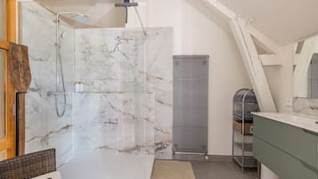 Comfort Double Room, Park View | Bathroom