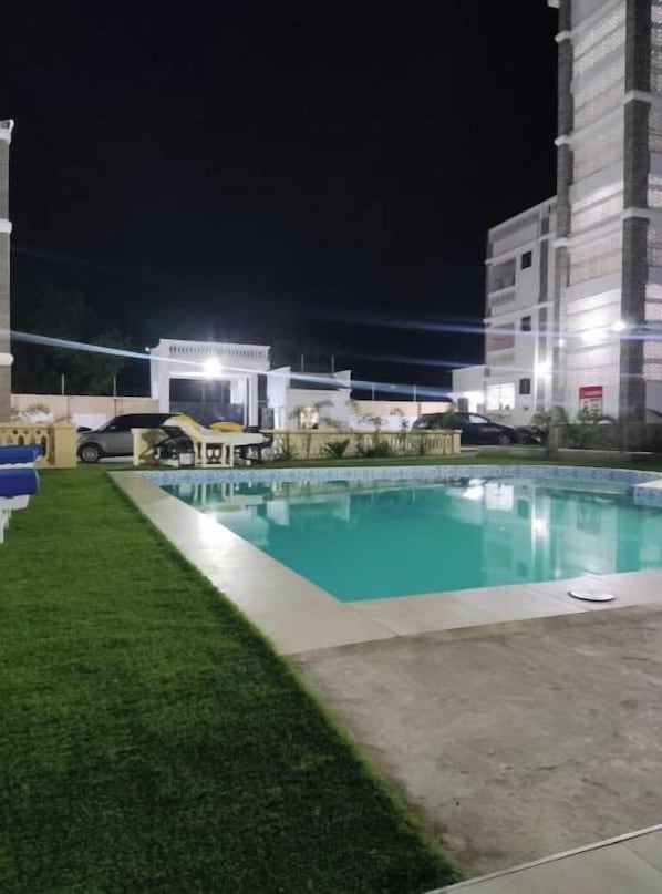 Pool - Luxury private terrance 2bedroom penthouse Diani (Kwale County)