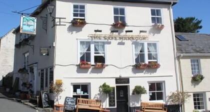 Safe Harbour Inn