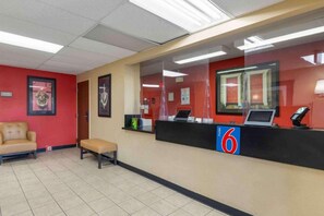 Lobby - 2 Full Beds | Non-Smoking, Kitchen (Rochester NY)