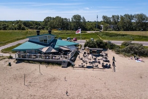 Exterior - Holiday home in Brouwershaven with barbecue (Brouwershaven)