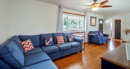 Spacious Home w/ Deck & Mississippi River Views