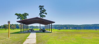 Orchard, Pond On-site! Farm Stay Near Point A Lake