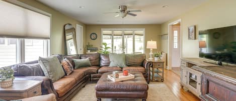 House (3 Bedrooms) | Front of property