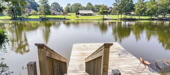 Cast & Relax! Ventress River Home w/ Shared Pier