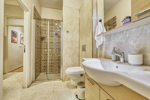 A bathroom with a shower, toilet, and sink. - The Blue House, Triplex, Best Location at Taksim (Istanbul)