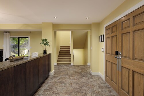 Hilltop Designer Estate• Panoramic Ocean Views