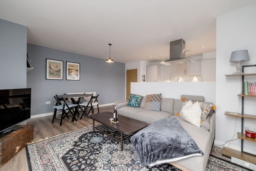 Central Edinburgh 2 Bed Apt Near Royal Mile - Edinburgh