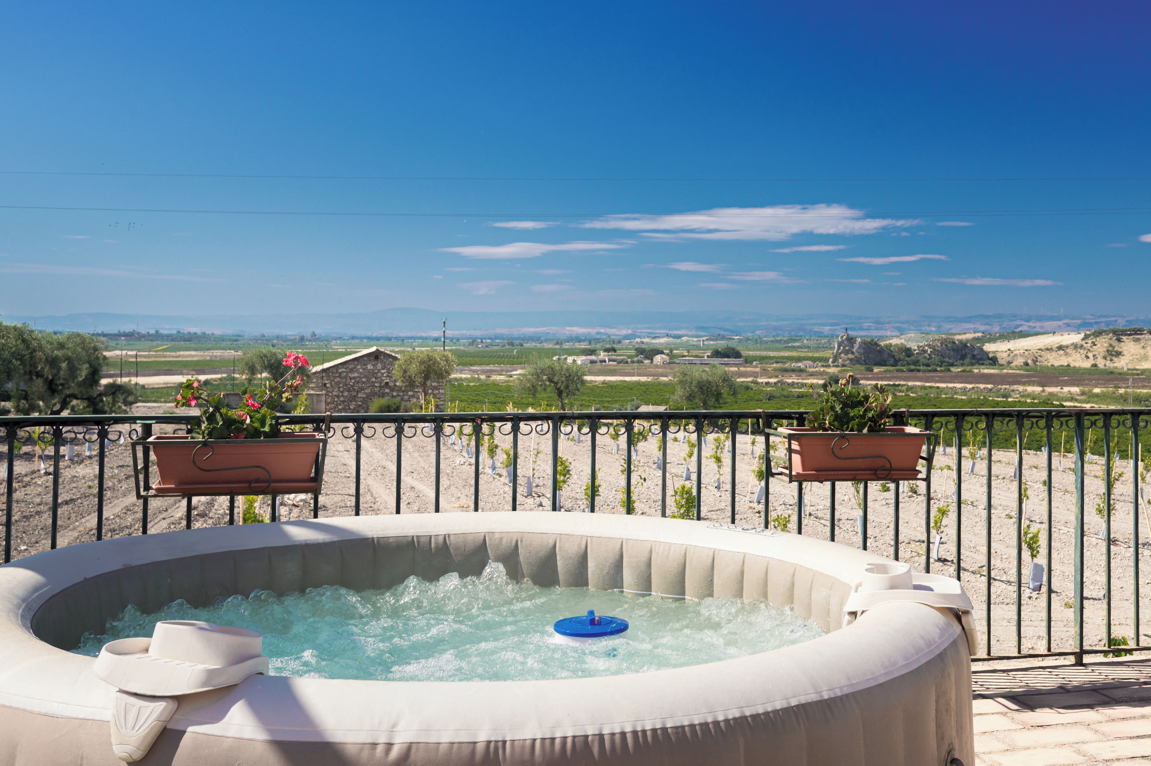 Bain à remous extérieur