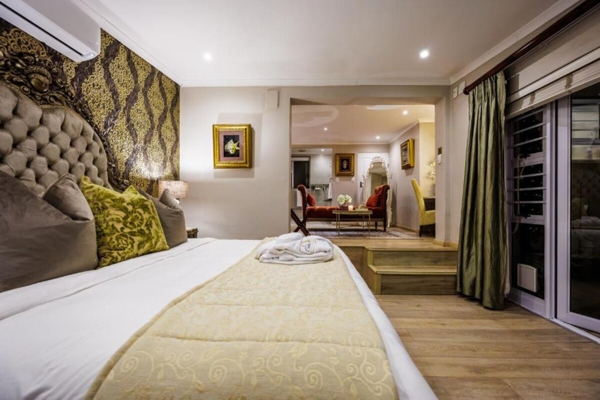 In-room safe, blackout curtains, iron/ironing board, free WiFi