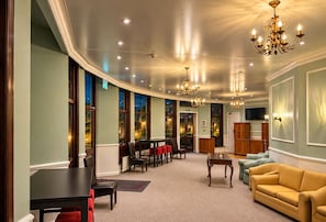 Reception - Chartridge Lodge Hotel (Chartridge)