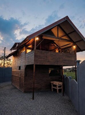 Exterior - Vrbo Property (Venecia)