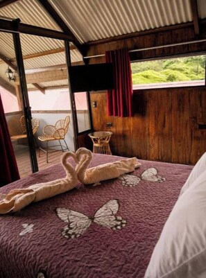 Room - Vrbo Property (Venecia)