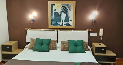 Holiday Home 'La Masía' with Mountain View, Seasonal Pool and Wi-Fi