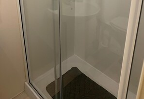 Bathroom - Seaside Cabin Retreat in Towyn (Abergele)
