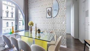 Dining - Ile de la Cite Luxury 4 bedroom near Notre Dame (Paris)