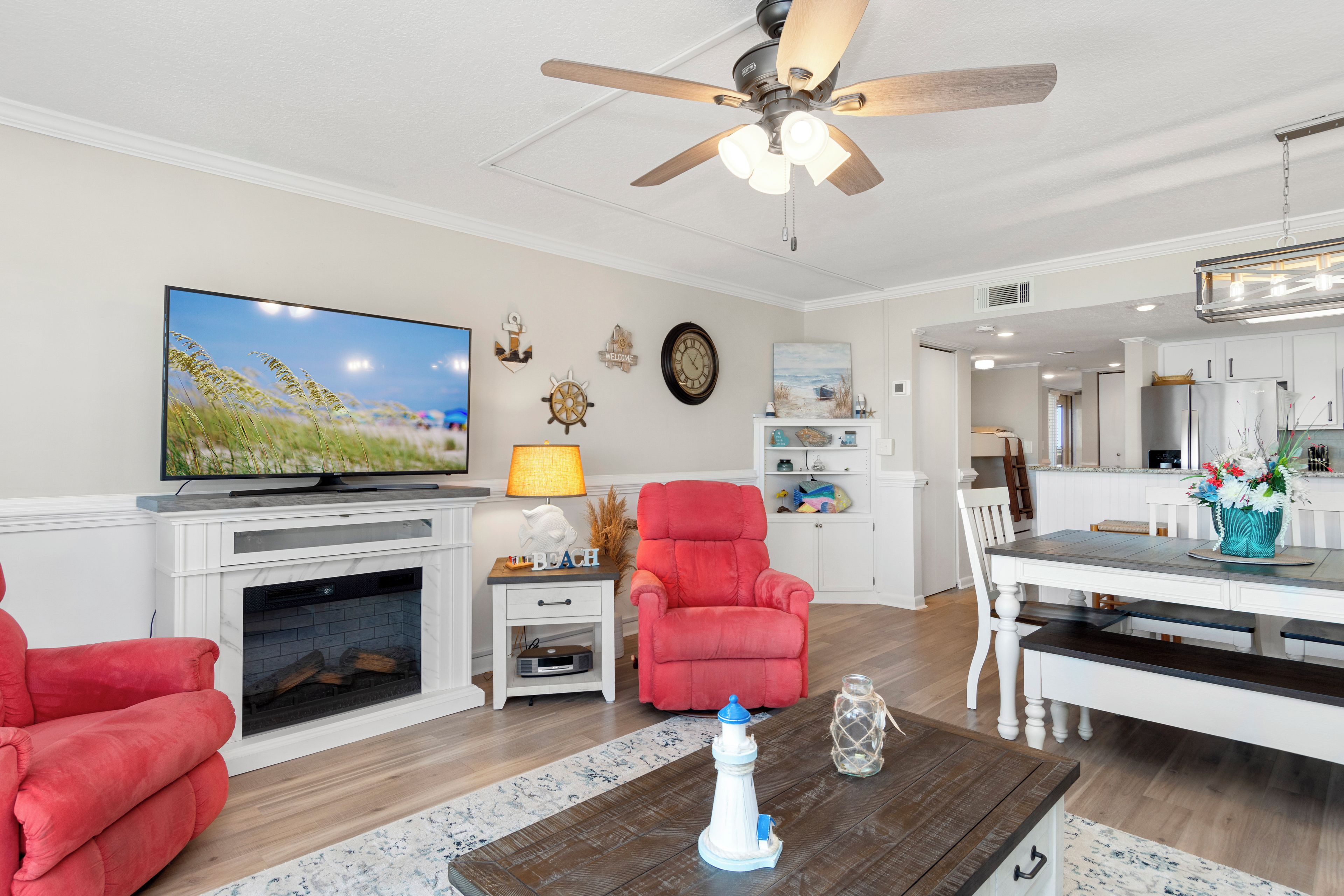 6th-floor Oceanview Condo W/ Beautiful Ocean & Sunrise Views - Emerald Isle, NC