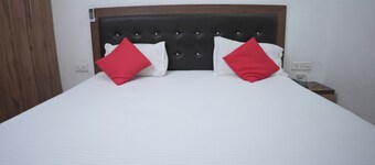 Vrindavan Inn Hotel & Banquet Lucknow