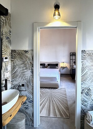 Room - Cozy historic farmhouse near Milan, pet-friendly (Monza)