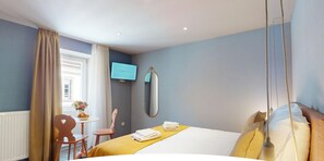 Free WiFi, bed sheets - Studio No. 12 - Champ de Mars Residence (Colmar)