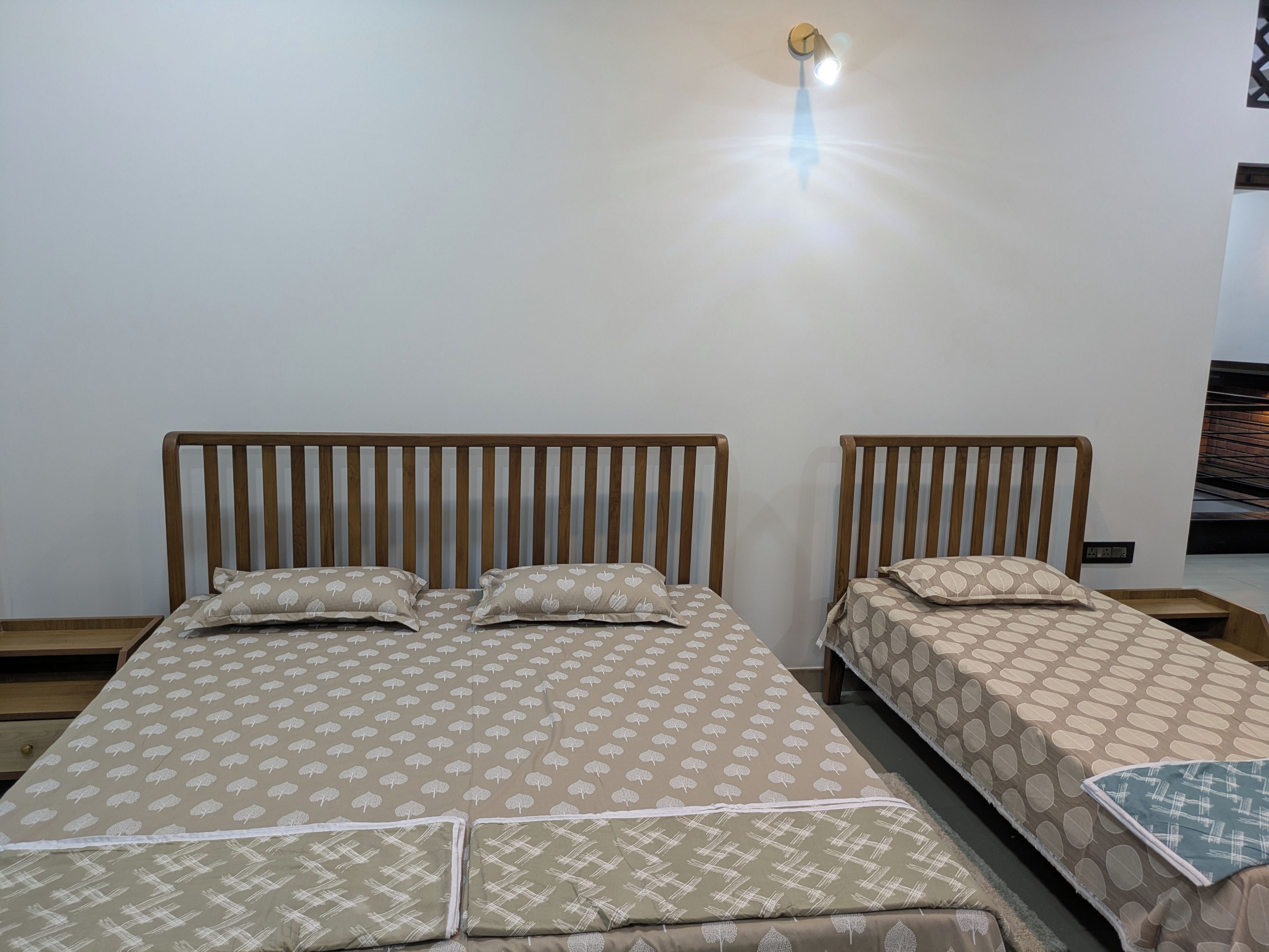 In-room safe, desk, laptop workspace, soundproofing