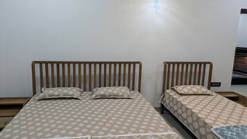 In-room safe, desk, laptop workspace, soundproofing