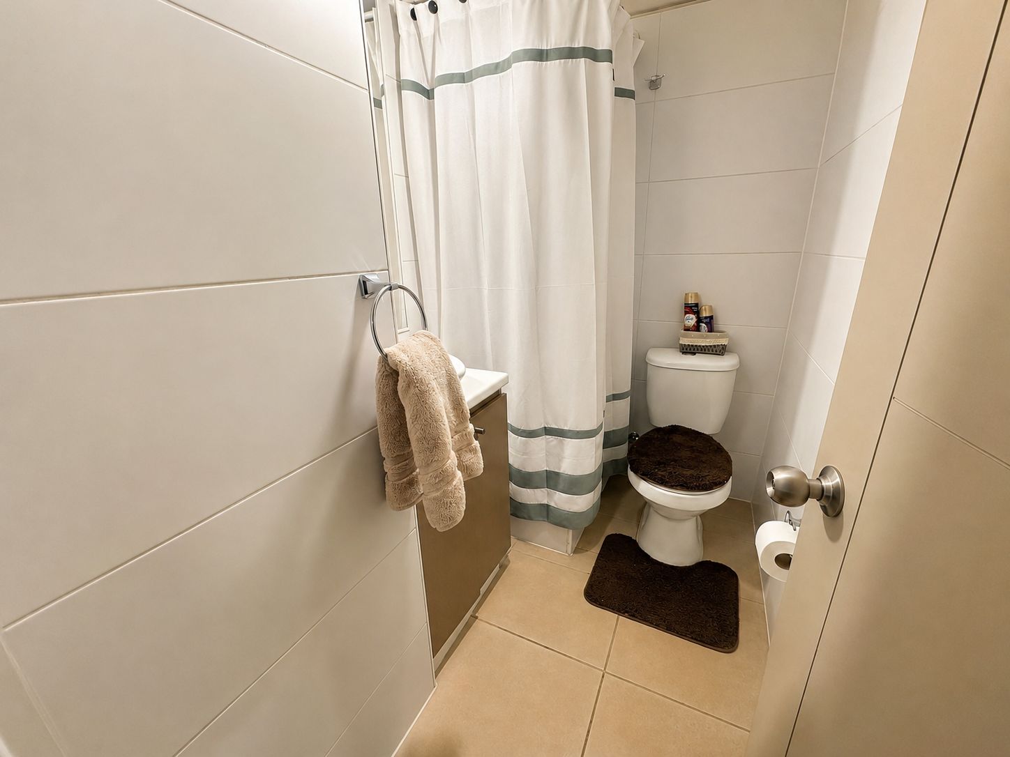 Apartamento família, sacada | Banheiro